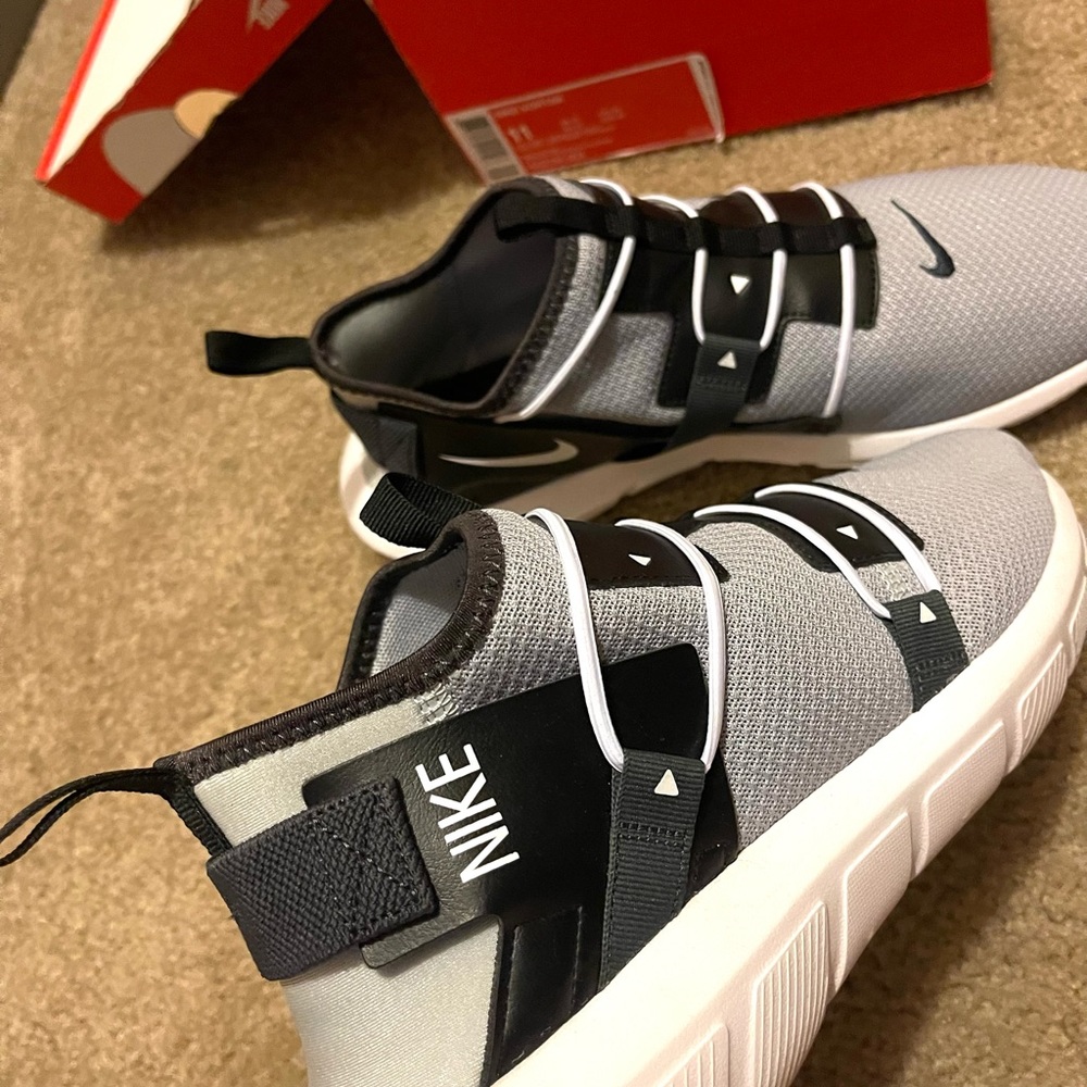 Nike Vortak running shoes